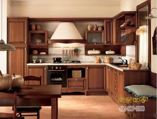 实木橱柜,让不爱做饭的你都迷上它的美丽。 实木橱柜,让不爱做饭的你都迷上它的美丽。